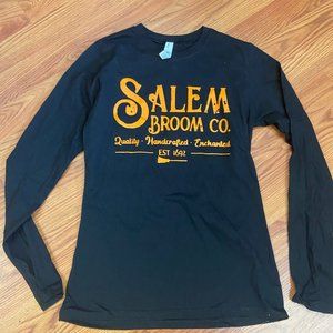 Salem MA. Witch Tee SAlem Broom company